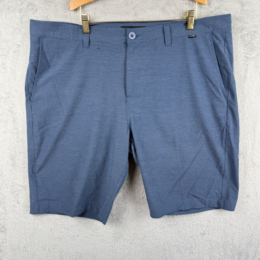 Travis Mathew Beck Golf Shorts Flat Front 10" Mens 42 Blue Lightweight Modern